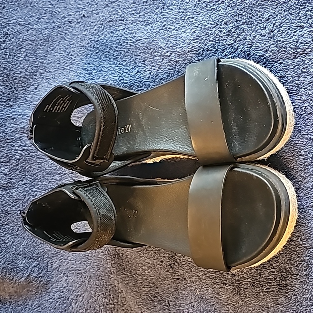 Size 1 Sophie 17 sandals